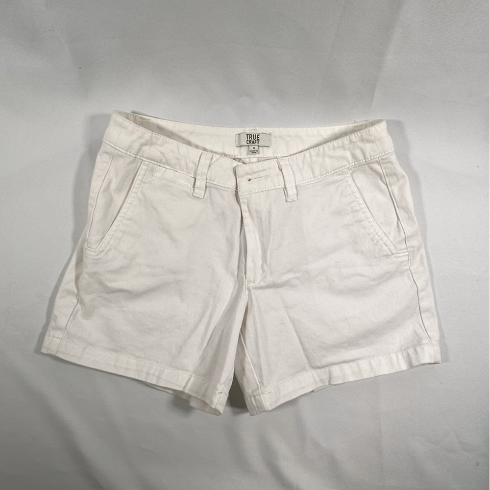 True Craft White Bermuda Shorts Flat Front with Pockets Juniors Womens size 5